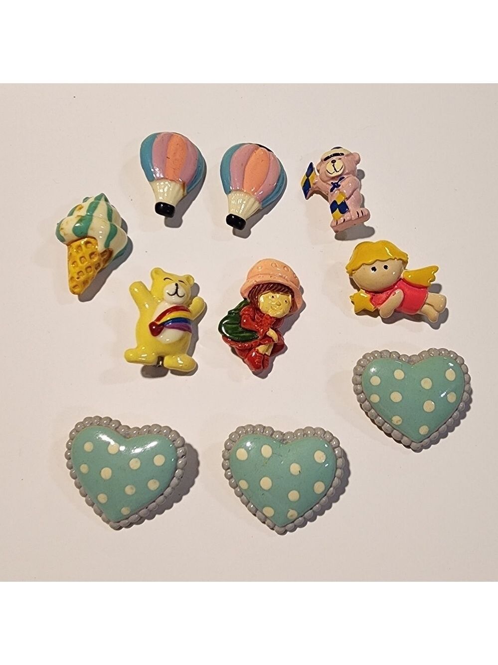 Vintage Lot Of 10 Plastic Pins Brooches